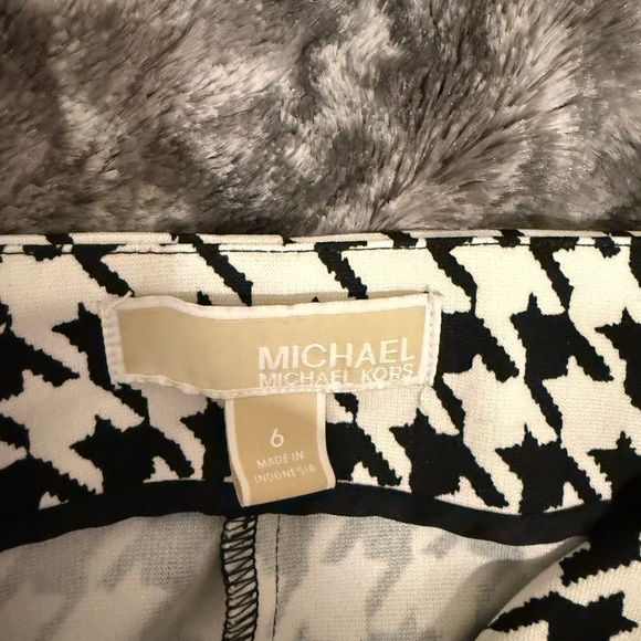 Michael Kors Black and White Houndstooth Dress - Picture 2 of 2